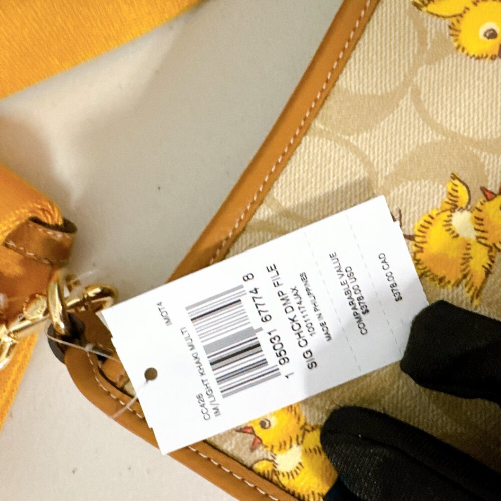 Coach CC428 Dempsey File Bag In Signature Canvas With Tossed Chick Print - Picture 7 of 7